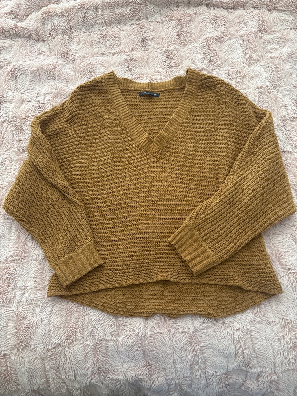 American Eagle  V-Neck Chunky Knit Sweater - Women